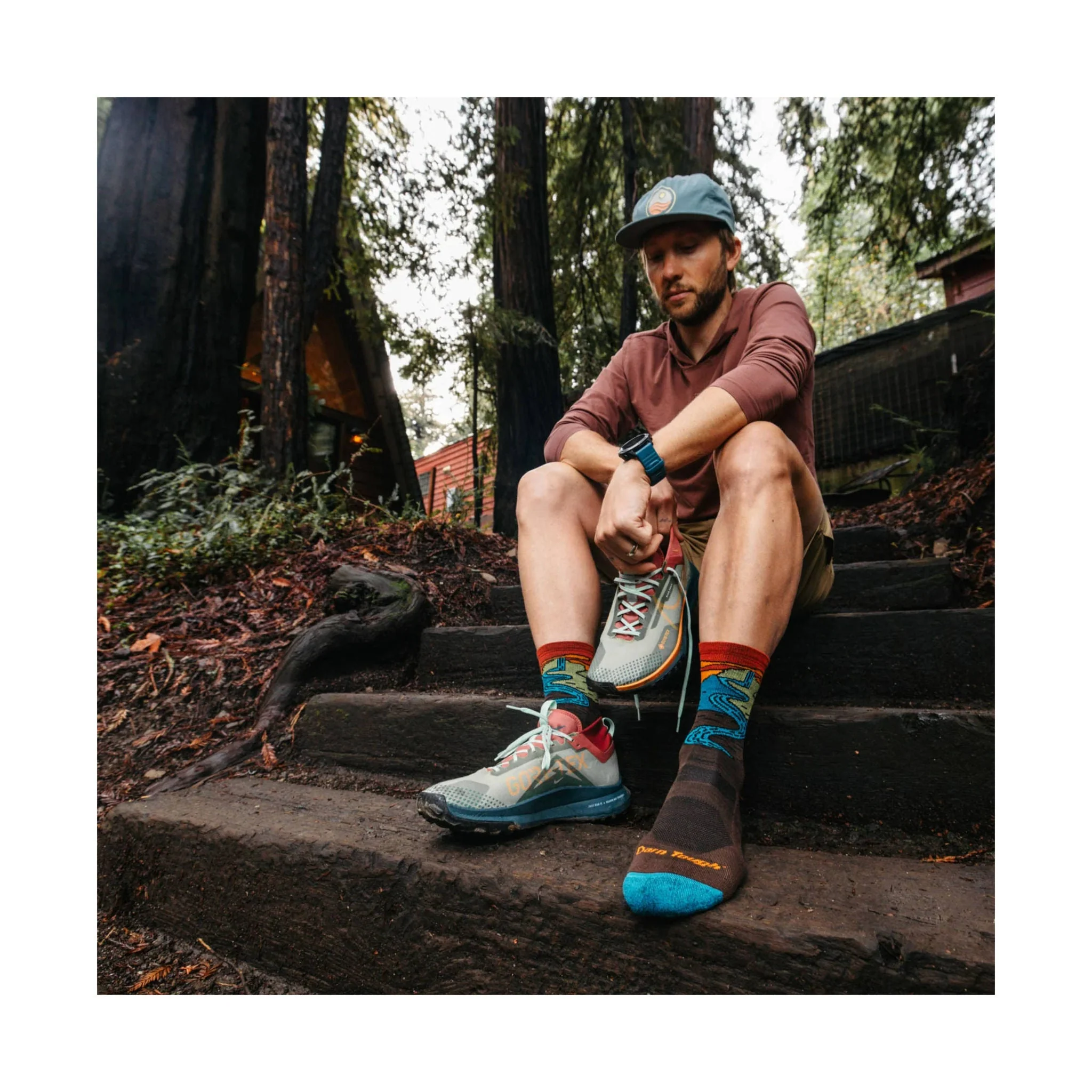 Darn Tough Vermont Men's Chasing Waterfalls Micro Crew Lightweight Hiking Sock - Earth - Image 4