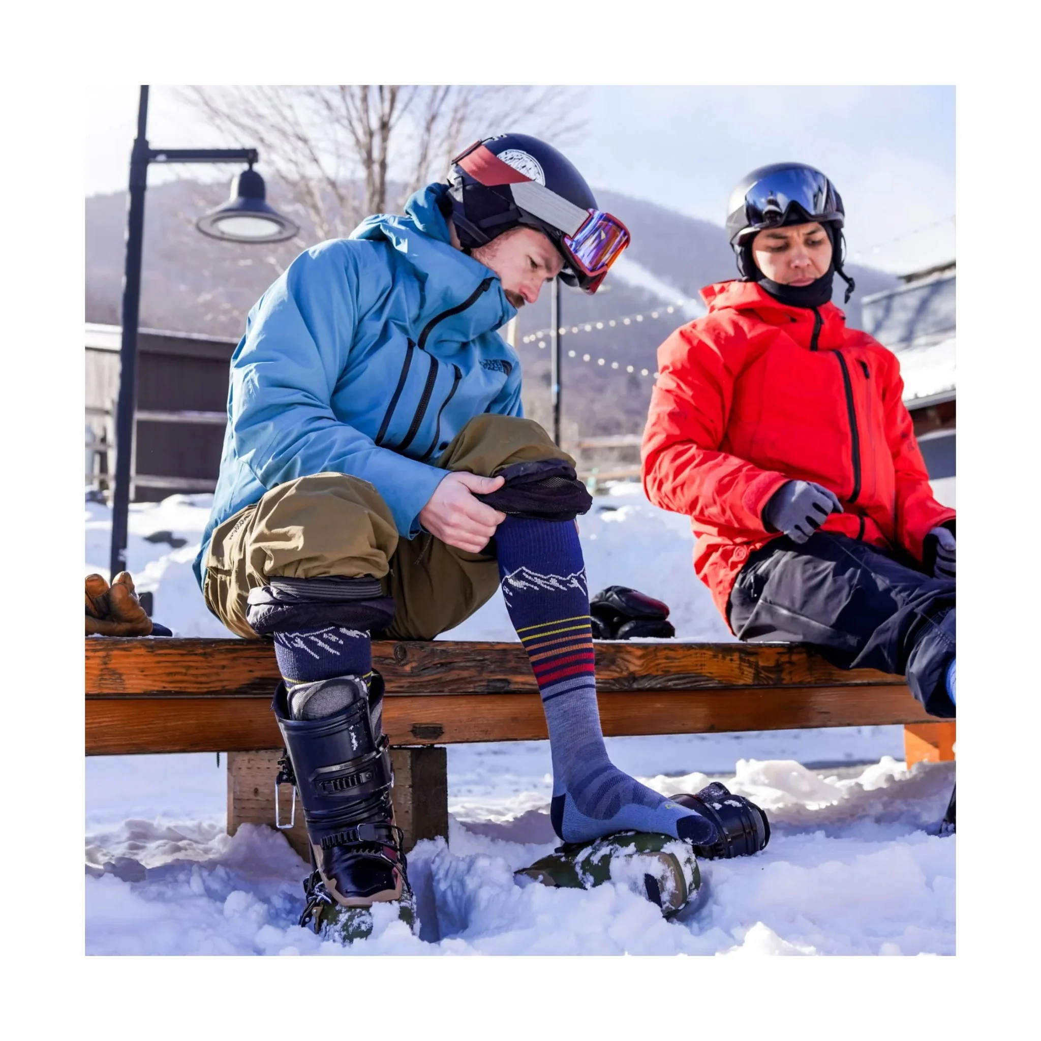 Darn Tough Vermont Men's Steep Lines Over The Calf Lightweight Ski and Snowboard Socks - Eclipse - Image 4